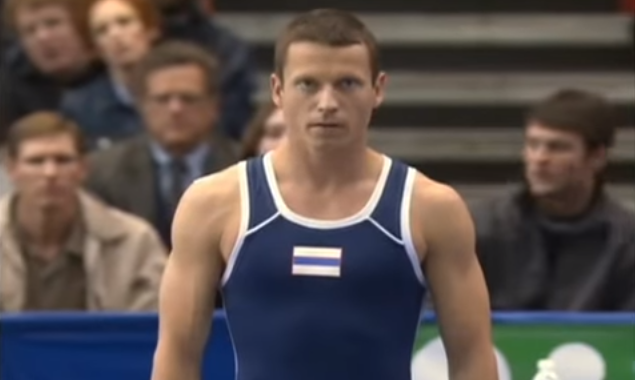 Gimnast - săritură record