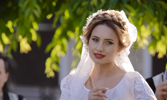 Emilia Dorobanțu - Când pisica nu-i acasă