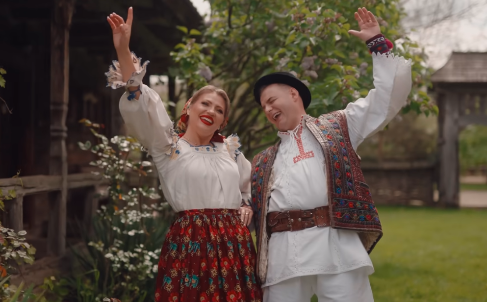 Alexandru Pop și Mirela Vaida - Grijă-ți, mândră, buletinu’